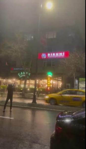 Kadıköyde iş yeri kurşunlayıp videoya çekmişler