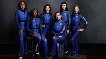 Katy Perry tamamı kadınlardan oluşan bir ekiple uzaya çıktı