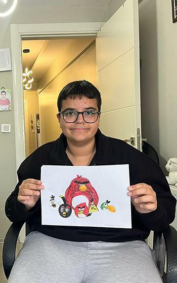 Özel gereksinimli Atakan'ın hafızası, karikatür yeteneğiyle birleşti