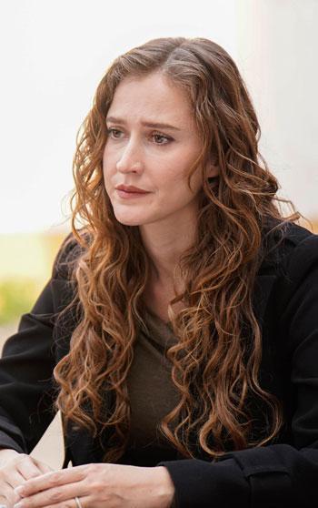 ‘Berrak sevmeyi bilmeyen, yaralı bir kadın’