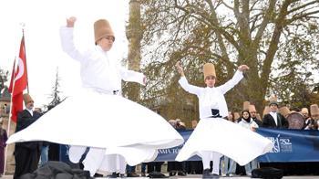 Mevlana'yı anma törenleri, Karaman’daki yürüyüşle başladı