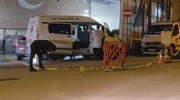 Bayrampaşa'da motosikletli şüpheliler benzin istasyonun yanında havaya ateş açıp kaçtı