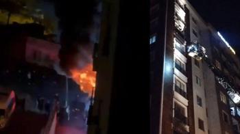 Pendik’te 10 katlı binada çıkan yangın söndürüldü