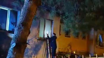 Apartman dairesinde çıkan yangında 1 kişi yaralandı