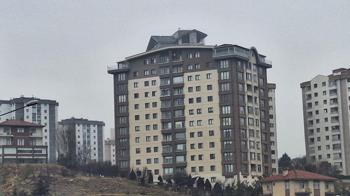 Sosyal medyada gündem olan 'apartman üstü villa' fotoğrafı açı yanıltması çıktı