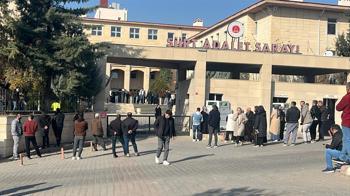 Uyuşturucu test sonuçlarını para karşılığı değiştirenlere operasyonda 30 şüpheli adliyede