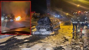 Eyüpsultan’da otomobil alev alev yandı