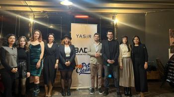 Sokak hayvanları yararına yılbaşı eğlencesi