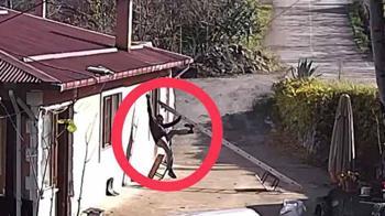 Baca şapkasını değiştirmek için çıktığı çatıdan düştü; o anlar kamerada