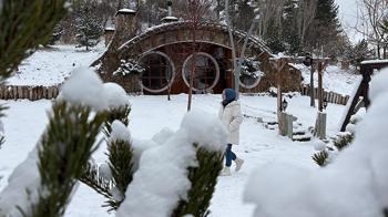 Sivas'ın 'Hobbit Evleri'nde kış manzarası
