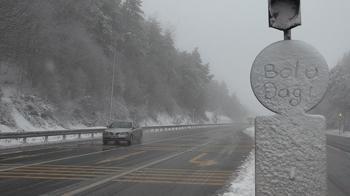 Bolu Dağı'nda kar ve sis