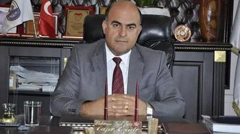 Eski belediye başkanı oğlu tarafından baltayla öldürüldü