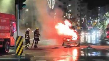 Sivas'ta taksi, alev alev yandı