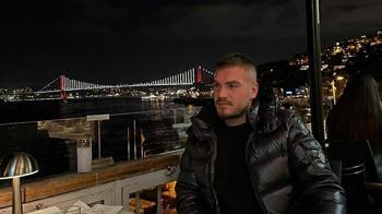 İzmir’de direğe çarpan motosikletin sürücüsü öldü