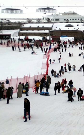 Kayak merkezinde bu kez hafta içi yoğunluğu dron kamerasında