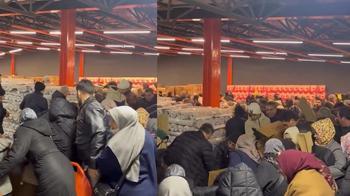 Bursa’da mağaza açılışında izdiham