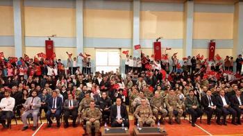 Askeri bando takımı, Hakkari'de konser verdi