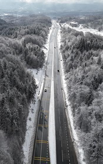 Karla kaplı Bolu Dağı dron ile görüntülendi
