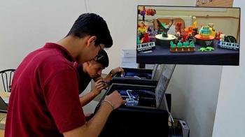 Liseliler, okulda kullanmayı öğrendikleri 3D yazıcıyla üretim yapıp aile bütçelerine katkı sağlıyor