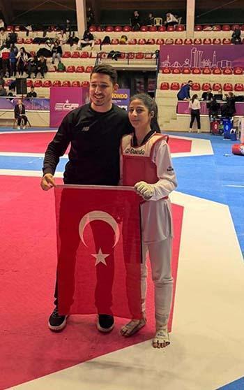 Arnavutluk’ta altın madalya kazanan Elif Su, Bosna Hersek yolcusu