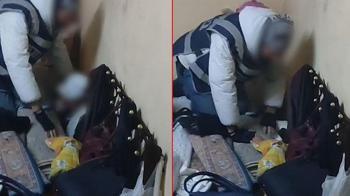 Cinsel istismar hükümlüsü halıların arasında saklanırken yakalandı