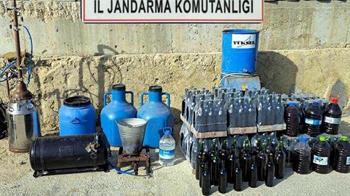 Tekirdağ'da çiftlik evinde silah, sahte içki, uyuşturucu ele geçirildi