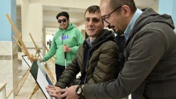 Görme engelliler de resimleri dokunarak hissedecek