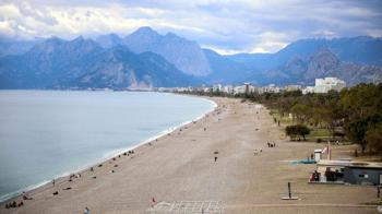 Antalya'da bayram öncesi sahil keyfi