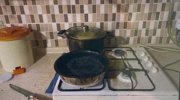 Ocakta unuttuğu yemek yandı, dumandan etkilenip öldü