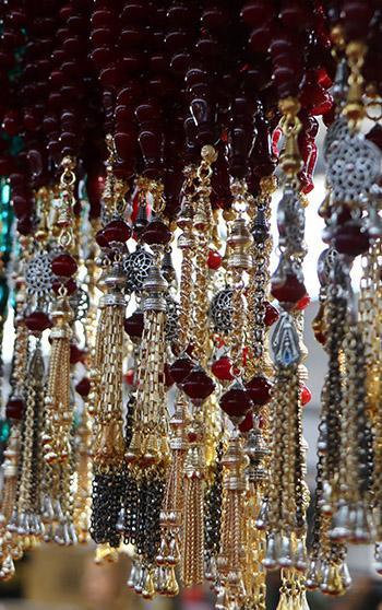 Mezatlarıyla ünlü tespihçilerden vergi denetimine destek