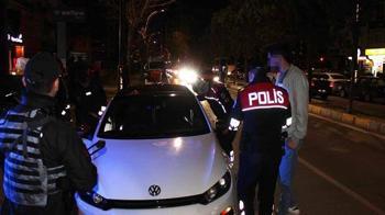 Stajyer ehliyeti ile direksiyon başında alkollü yakalandı