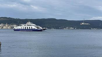 Bozcaada ve Gökçeada feribot seferlerine fırtına engeli