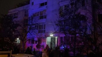 Beşiktaş'ta 4 katlı binada yangın: 2 kişi dumandan etkilendi