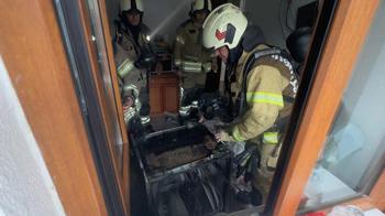 Avcılar'da bulaşık makinesi alev aldı; itfaiye müdahale etti