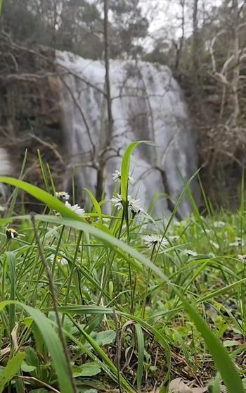 Kuruyan şelaleler coştu, seyirlik görüntüler oluştu