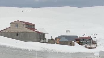 Havalar ısındı, Bülbülan Yaylası'nda kışın kara gömülen evler ortaya çıktı