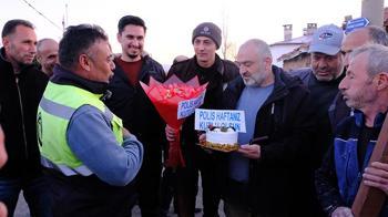 Kavga ihbarına giden polise 'davullu-zurnalı' kutlama