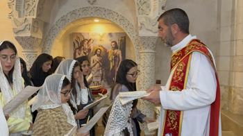 Midyat’ta Süryaniler, Paskalya Bayramı’nı kutladı