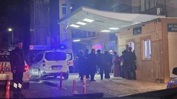 Evine giderken boğazından bıçaklanıp öldürüldü