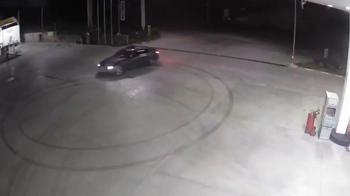 Akaryakıt istasyonunda aracı ile drift atan sürücüye 140 bin lira ceza