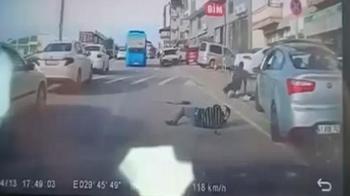 Otomobili ile çarptığı 3 kişiyi yaralayan sürücü: Uyuyakaldım