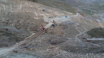 Heyelan nedeniyle 6 gündür kapalı olan Hakkari-Van kara yolu, kontrollü ulaşıma açıldı