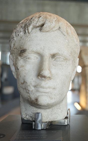 Kolezyum'da Troya temalı sergi