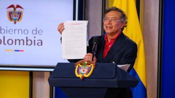 Kolombiya Cumhurbaşkanı Petro'dan 'bombalı saldırı' açıklaması