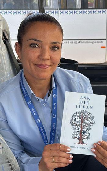 Halk otobüsü şoförü Naciye, şiir kitabının gelirini DMD hastalarına bağışlayacak