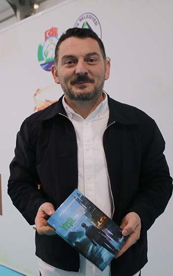 Haber için gittiği köyde dinlediği hayat hikayesini romanlaştırdı