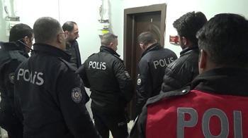 Anneannesini bıçakla yaralayıp rehin aldı, teyzesi güçlükle ikna etti