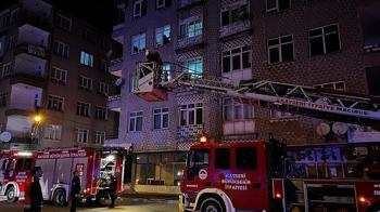 Kayseri’de 4 katlı binanın bodrumunda yangın