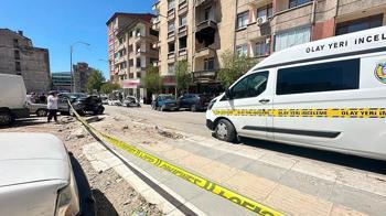 Freni boşalan hafriyat kamyonu, 10 araca çarptı; 5 yaralı