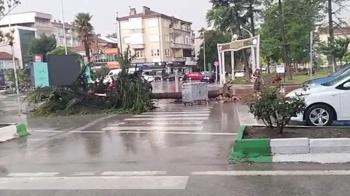 Bursa’da sağanak ve dolu etkili oldu